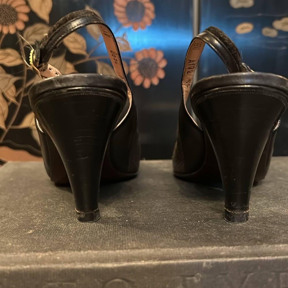 Vintage Bruno Magli black slingback heels size 9.5 - Picture 4 of 17
